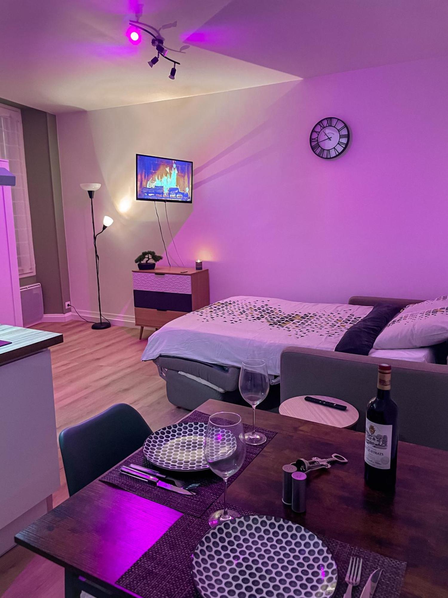 Escapade Ardechoise - Parking Gratuit - Chateau A 2 Pas Aubenas Eksteriør bilde